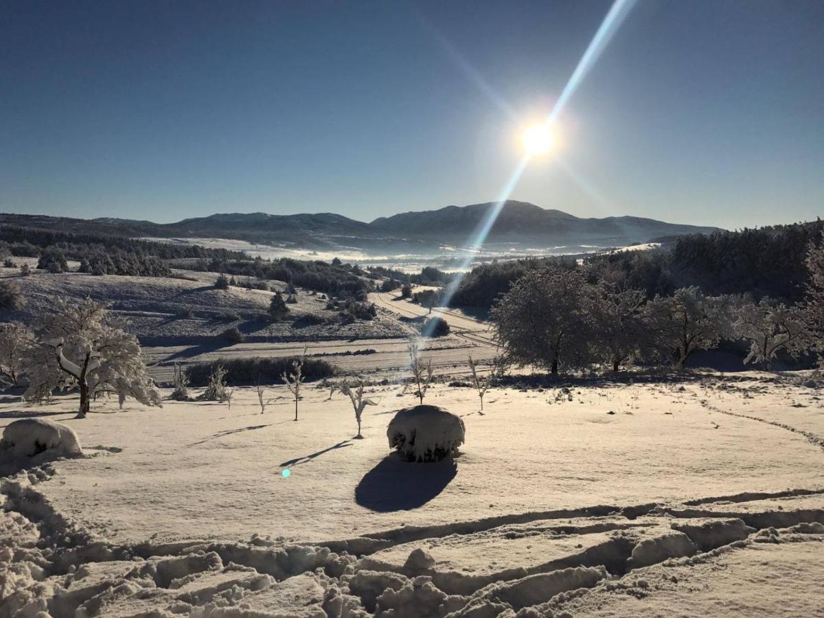 Вилла Ranc Crna Stina Ливно Экстерьер фото